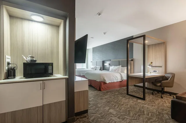 جناح بسريرين كوين لذوي الإعاقة، Springhill Suites Stillwater 3/3