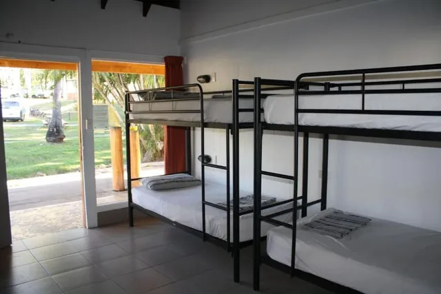 Female Dorm, Female Only, Basic، Nomads Airlie Beach - Adults Only 2/2