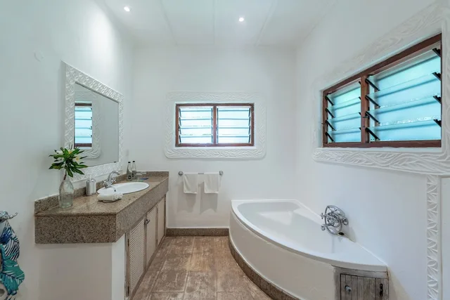 جناح عائلي بسريرين كينج بإطلالة على البحر، Nomad Beach Resort 6/8