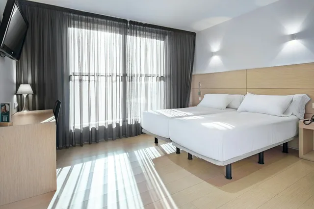 غرفة عائلية رباعية، Sercotel Hola Tafalla 2/7