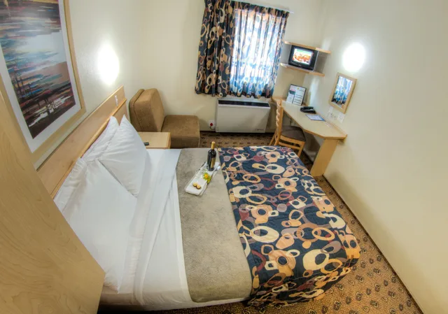 غرفة اقتصادية بسريرين منفصلين، Road Lodge Durban 1/7