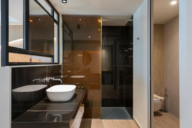 غرفة ثلاثية بإطلالة على البحر، Hyperion City Hotel & Spa 10/10