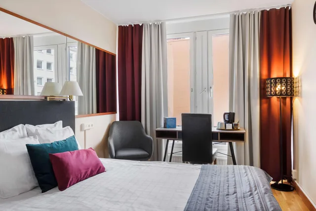غرفة بسرير كوين، Sure Hotel By Best Western Focus 3/5