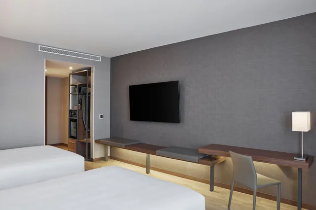 غرفة بسرير كينج بإطلالة على المدينة، Ac Hotel By Marriott Saltillo 5/9