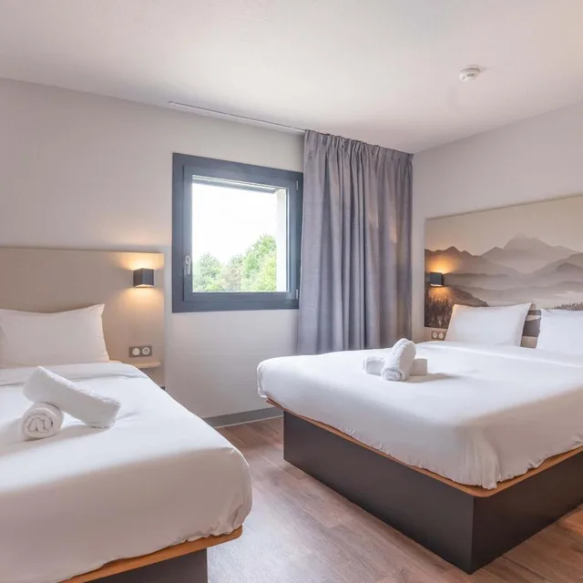 Room, Triple, B&B HOTEL Aix-les-Bains 4/10