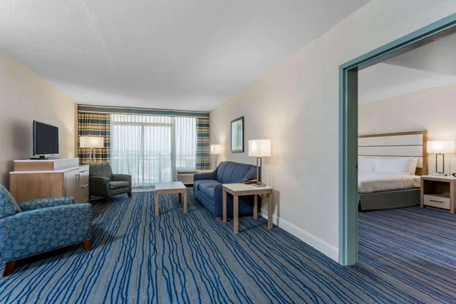 Tower, Suite, King Bed, Ocean Front، Wyndham Virginia Beach Oceanfront 1/1
