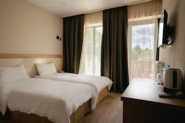غرفة قياسية مزدوجة بسريرين منفصلين، Gudauri Inn 3/6