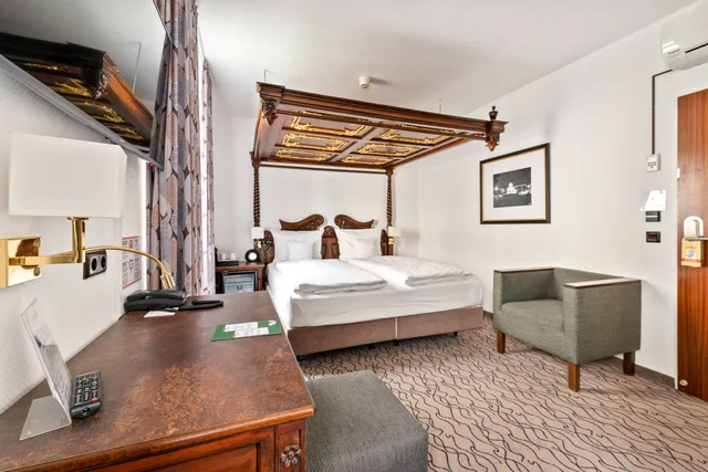 غرفة كلوب بسرير مزدوج، Kings Hotel Center 7/8