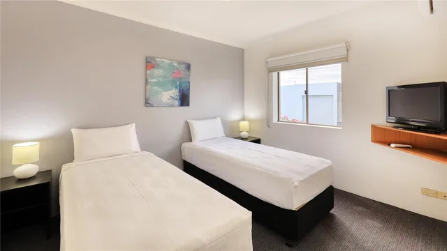 غرفة ديلوكس عائلية بسرير كينج وسريرين منفصلين، Best Western Cattle City Motor Inn 3/6
