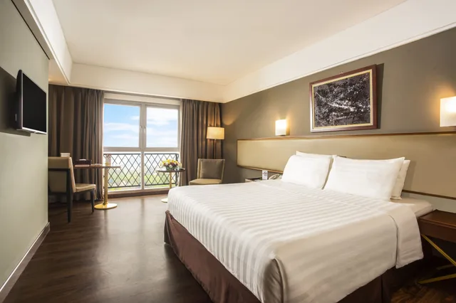 غرفة سوبيريور بسرير كوين، Swiss-Belhotel Bogor 1/3