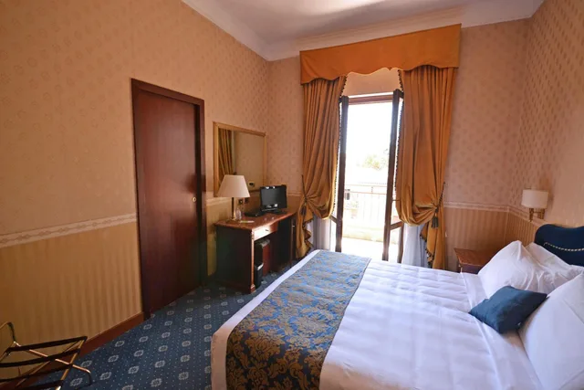 جناح عائلي، Hotel Cilicia 8/8