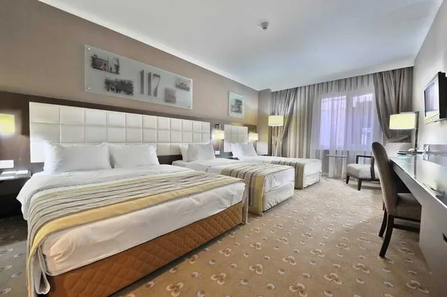 غرفة قياسية ثلاثية بسرير مزدوج، Kent Hotel 1/4