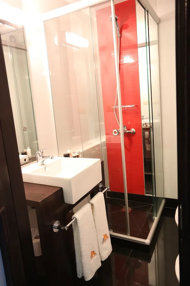 غرفة قياسية بسرير كوين، Puerto Mercado Hotel 6/6