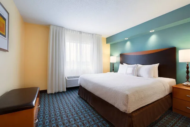 غرفة قياسية بسرير كينج، Country Inn & Suites by Radisson, Bismarck-Mandan 5/10