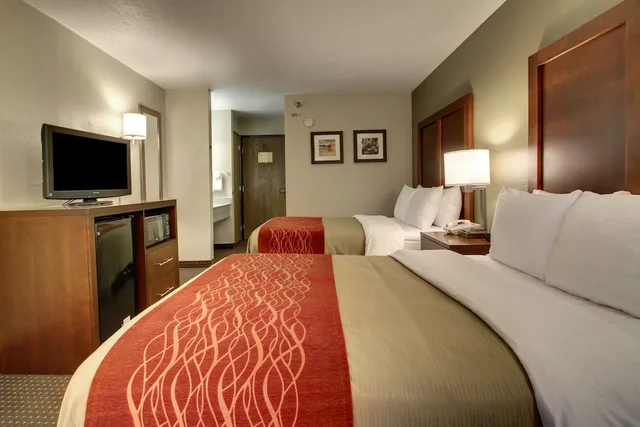غرفة قياسية بسريرين مزدوجين، Quality Inn Waverly IA 7/10