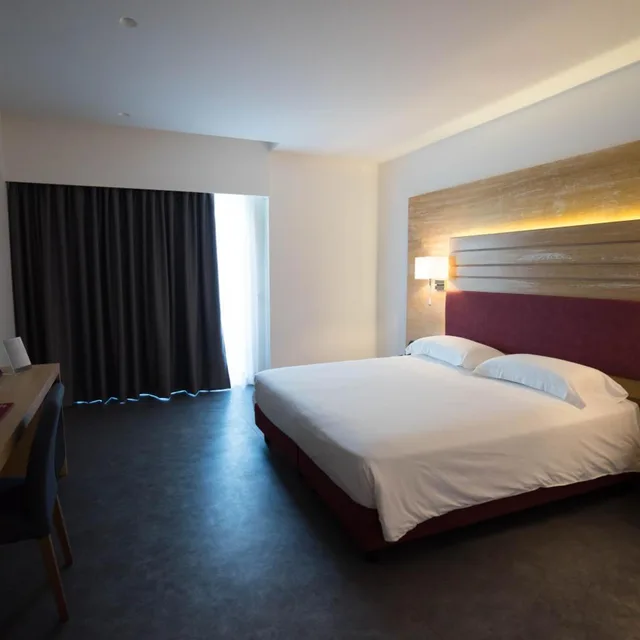 غرفة كبيرة بسرير مزدوج، Pm Hotel 6/10