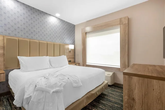 جناح تنفيذي بسرير كينج مع أريكة، Best Western Premier Executive Residency Medicine Hat 3/10