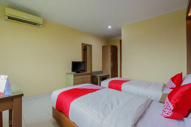 غرفة ديلوكس بسريرين منفصلين، OYO 918 Hotel Senen Indah Syariah 1/7
