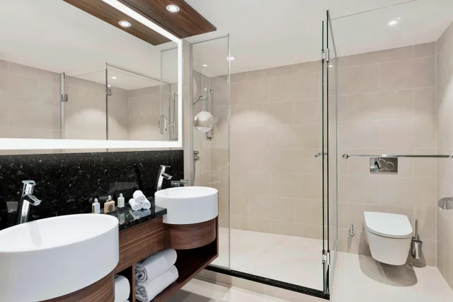 Park, Suite, Double Bed، Vienna Marriott Hotel 3/5