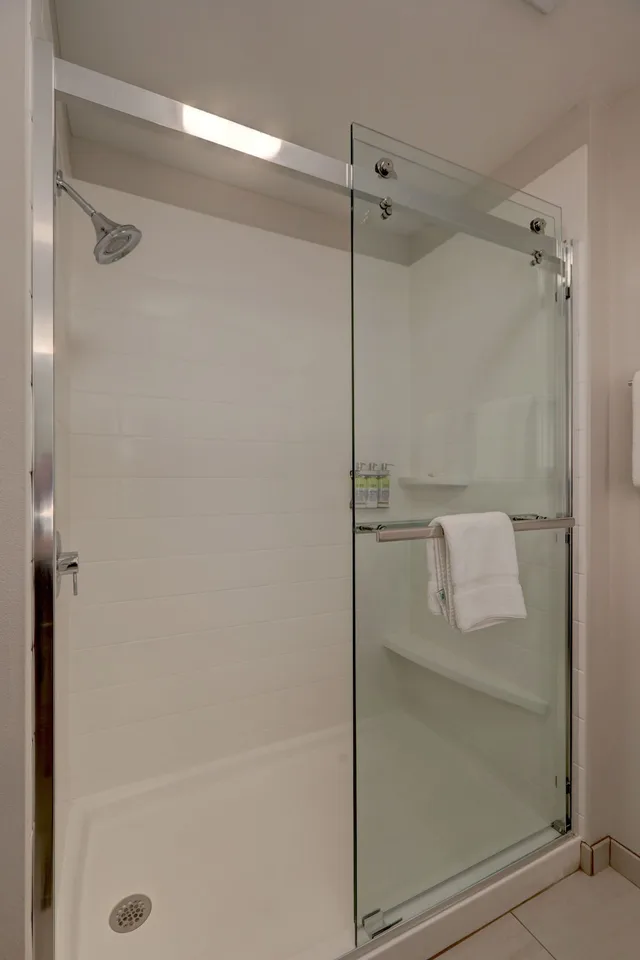 Standard, Single Bed, Sofa, Holiday Inn Express & Suites Auburn Downtown 3/3