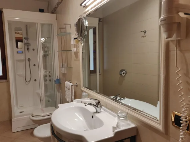 Junior Suite, Hill View، Parco Dei Principi Hotel 3/3