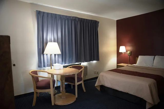 غرفة ديلوكس بسرير كوين، Red Roof Inn Blythe 3/5