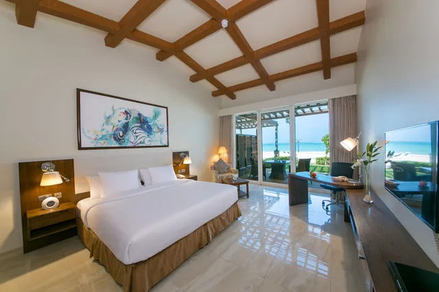 Beach, Chalet, King Bed, Terrace، Danat Jebel Dhanna Resort 2/3
