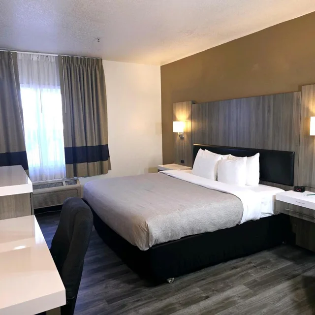 غرفة قياسية، Quality Inn & Suites Longview Kelso 4/6