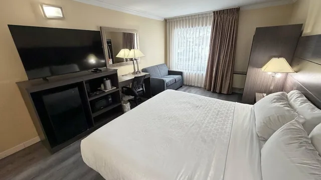 غرفة قياسية بسرير كينج، Quality Inn Saint-Jean-sur-Richelieu 4/10