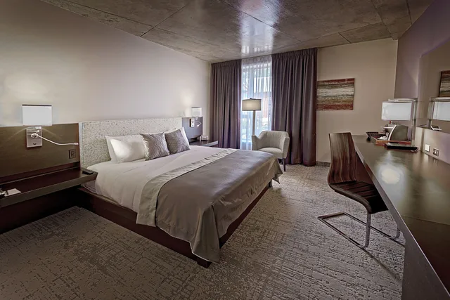 غرفة بسرير كينج، 10 Hotel Formerly Opus Hotel 3/6