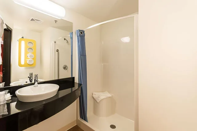 غرفة ديلوكس بسرير كينج، Motel6 Moosomin, SK 8/10