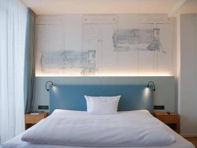 غرفة سوبيريور بسرير مزدوج بشرفة، Hotel Federwerk 3/4