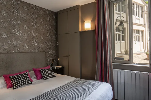 شقة بسرير كوين مع أريكة في الطابق الأرضي، Hotel Louison 2/6