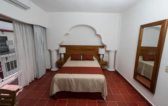غرفة كومفورت بإطلالة على المدينة بشرفة، Hotel Encino Centro Puerto Vallarta Ex Encino 1/9