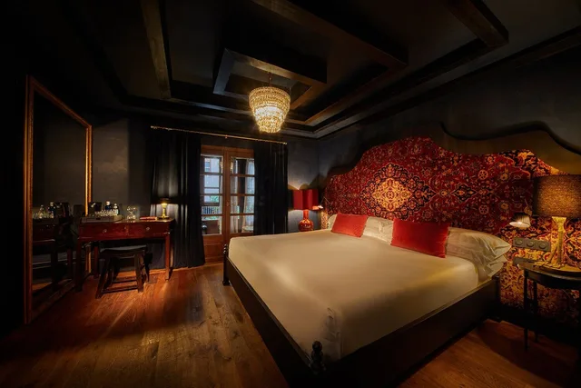 Suite, King Bed, Patio, Palma Riad 2/5