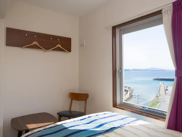 غرفة قياسية ثلاثية بثلاثة أسرّة، Hotel Peace Island Nago 2/2