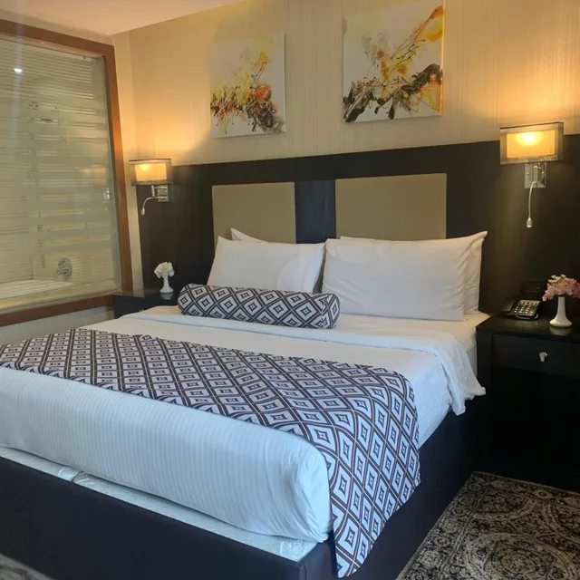 جناح بجاكوزي، Olive Tree Hotel 3/10