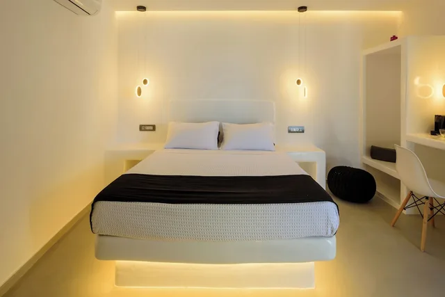 Superior, Queen Bed, Sea View, Shared Balcony, Tataki Hotel 4/10