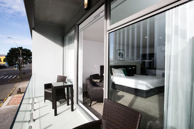 Studio, The Metrotel Motel 3/3