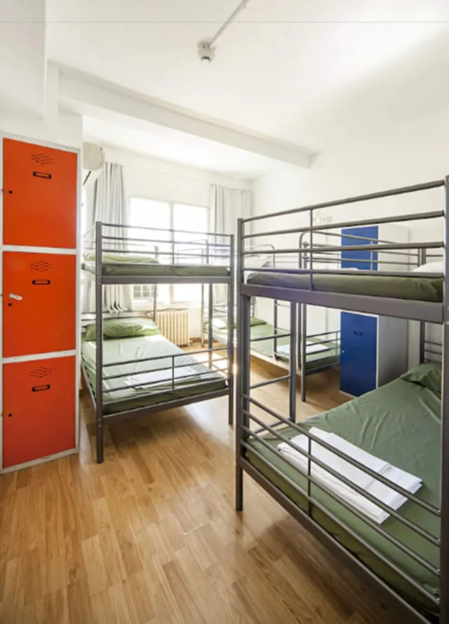 Female Dorm, Female Only, 8 Beds, Private Bathroom، Madvibes Hostel 6/10