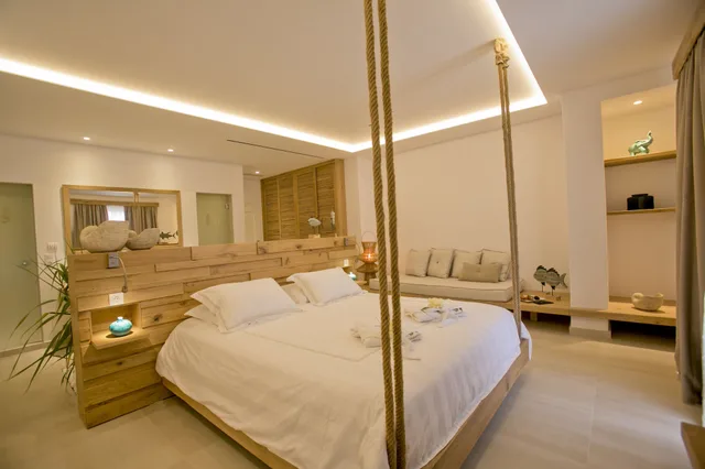 جناح بسرير كينج بمسبح خاص، Thalassa Boutique Hotel 3/7