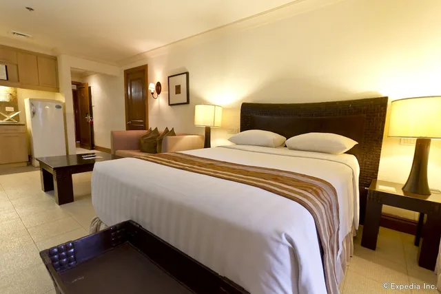 جناح بسرير مزدوج وسرير فردي بغرفة نوم واحدة، Crown Regency Suites Mactan 10/10
