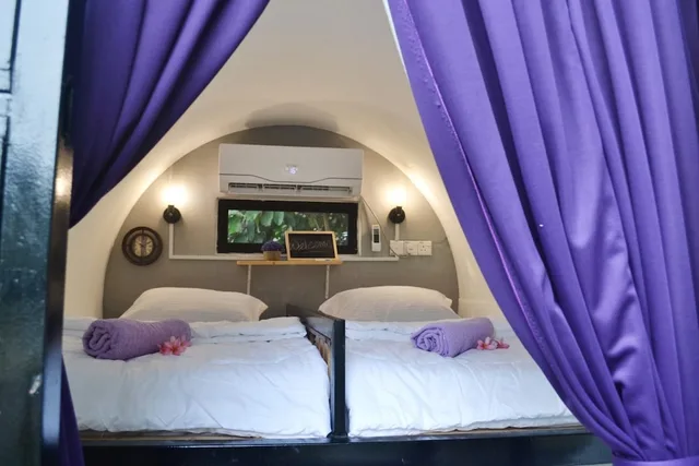غرفة مفردة بسريرين منفصلين بحمام مشترك، Mango's Park Port Dickson 1/1
