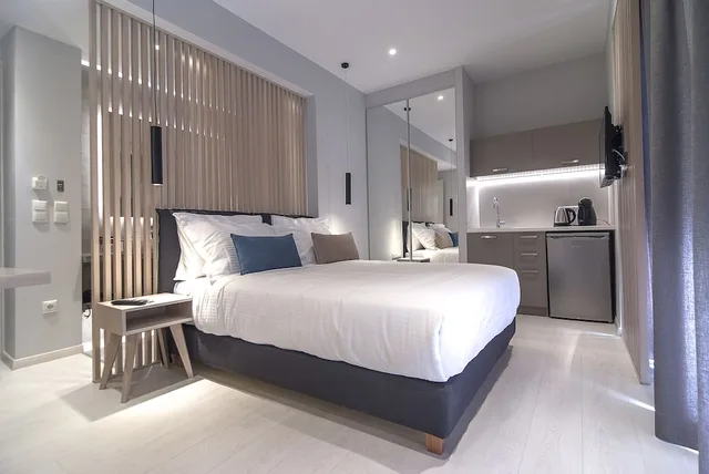 غرفة قياسية بسرير كوين بشرفة، Acropolis Stay 1/6