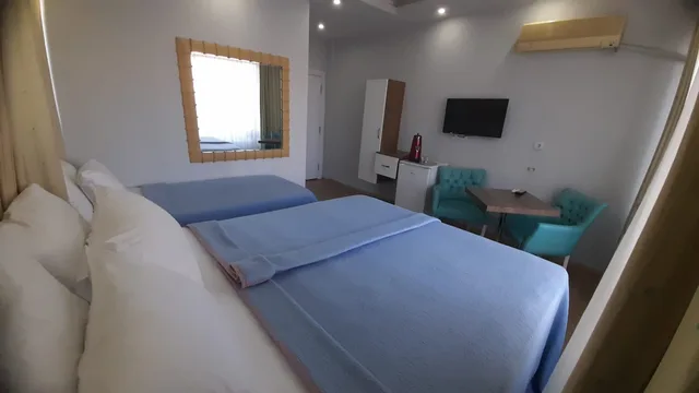 غرفة ثلاثية، Gvar Apart Otel 1/3