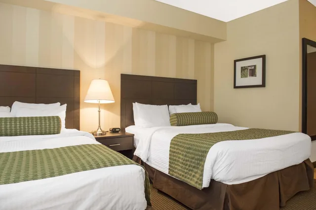 غرفة قياسية بسريرين كوين، Quality Inn & Conference Center Pembroke - Ontario 2/5