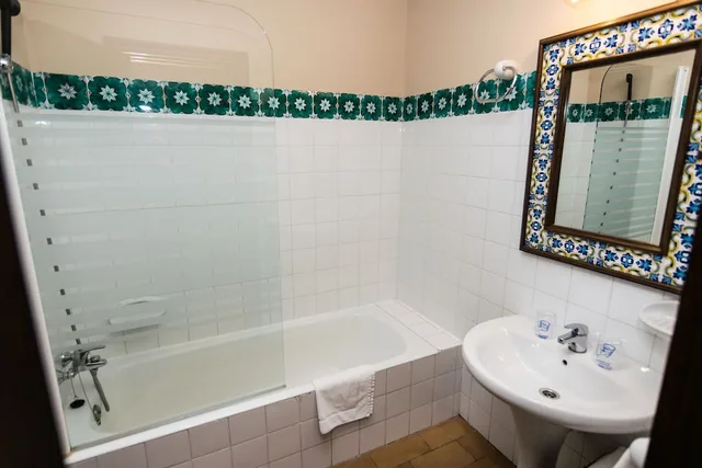Garden, Twin Beds, Terrace، Hotel Villa De Grazalema 8/8