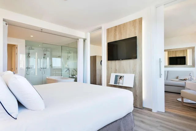 The Level, Junior Suite، Melia Madrid Princesa Hotel 4/10