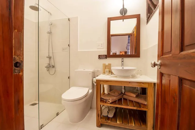 غرفة قياسية بسرير كوين بإطلالة على البحر، Cassia Cottage 7/7