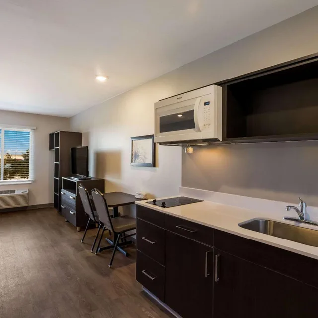 غرفة بسريرين مزدوجين، WoodSpring Suites Orlando West - Clermont 10/10